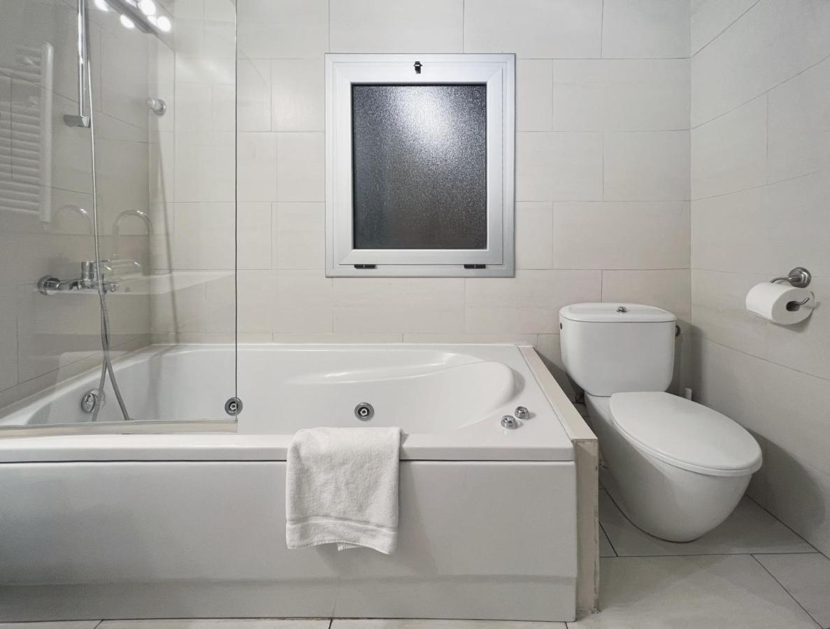 Stay U-Nique Apartments Placa Universitat 바르셀로나 외부 사진